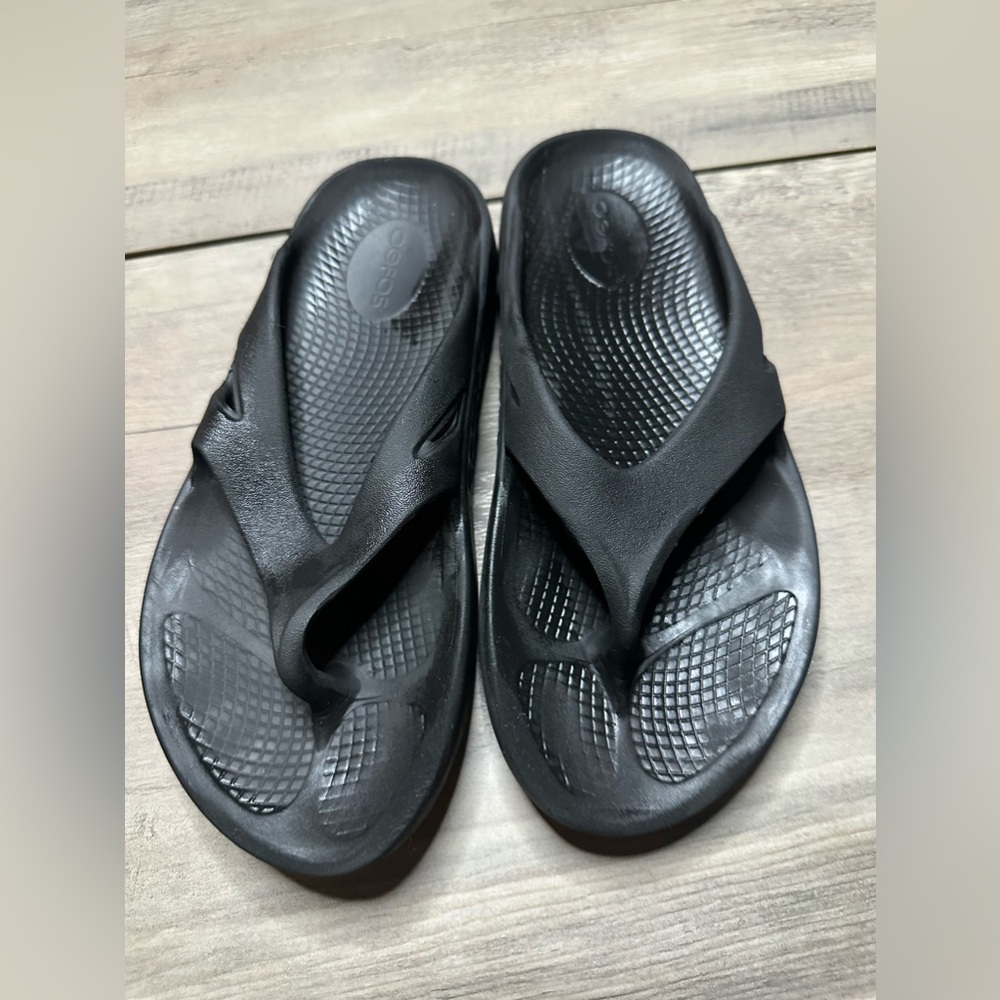 Ofoos Black unisex Sandals